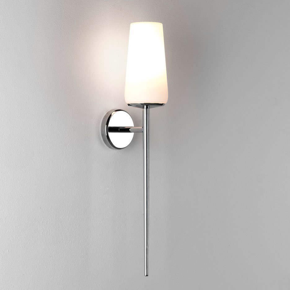 lampara aplique de pared astro beauville baño vidrio cromo diseño iluminacion