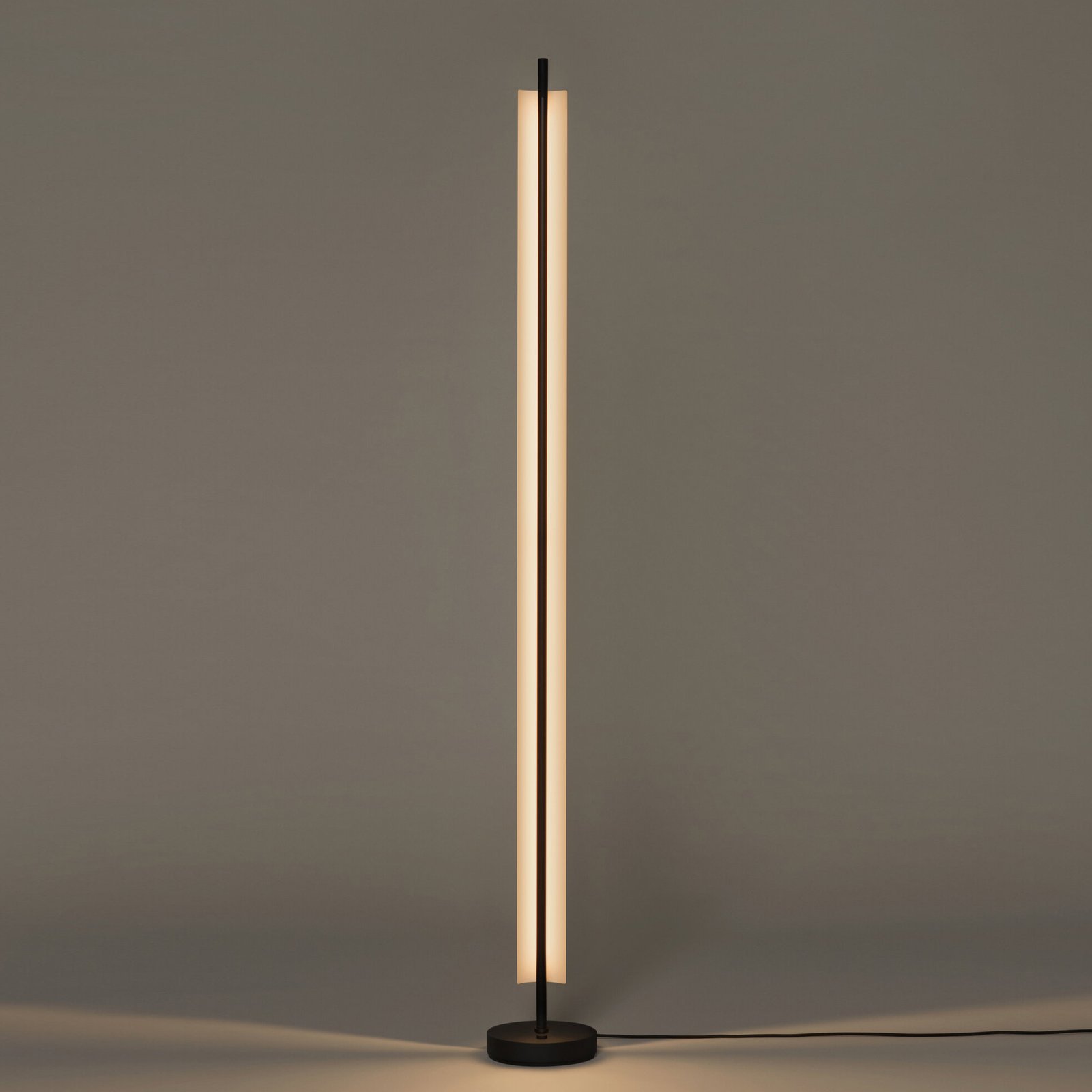 00-LAMINA-165-SANTA-COLE lampara de pie lamina 165 santa & cole